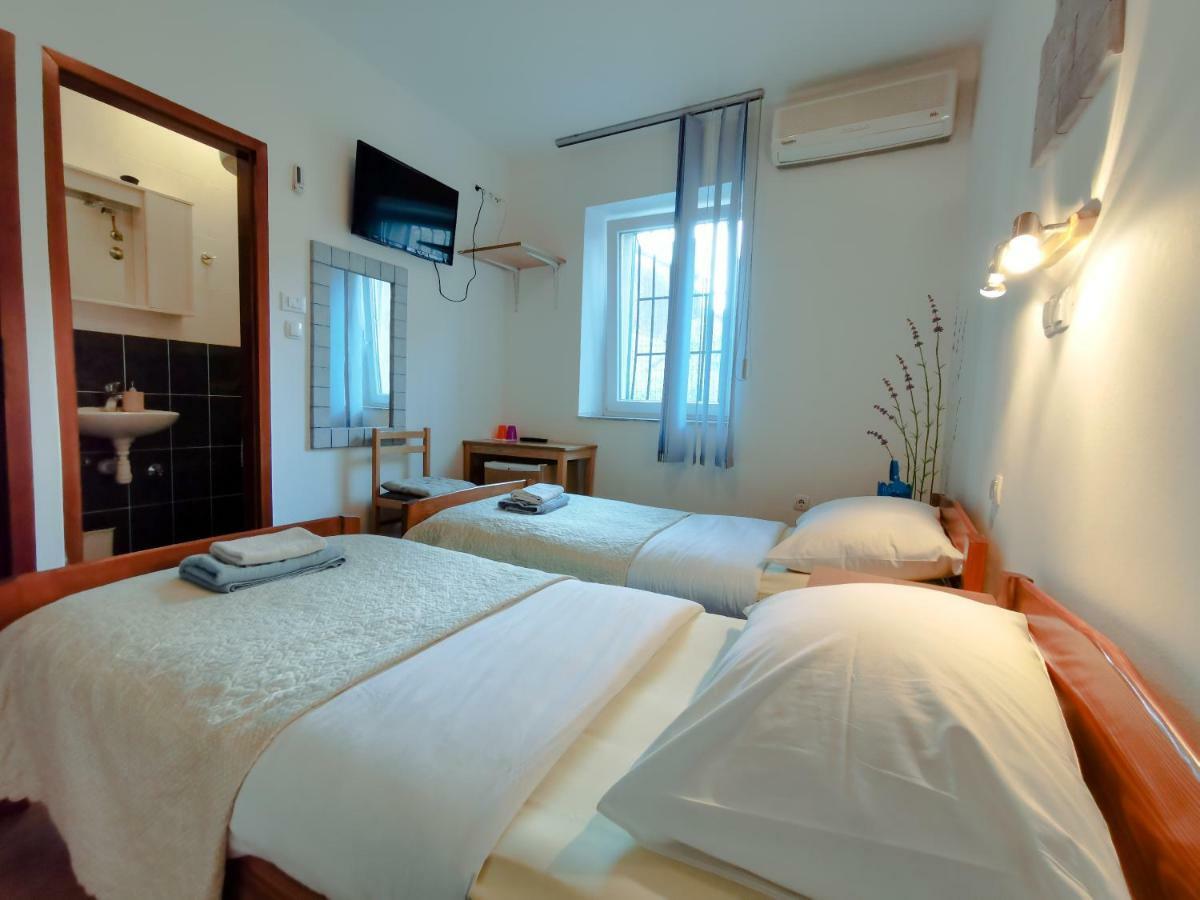 Guest House Il Giardino Duplancic Split Ngoại thất bức ảnh