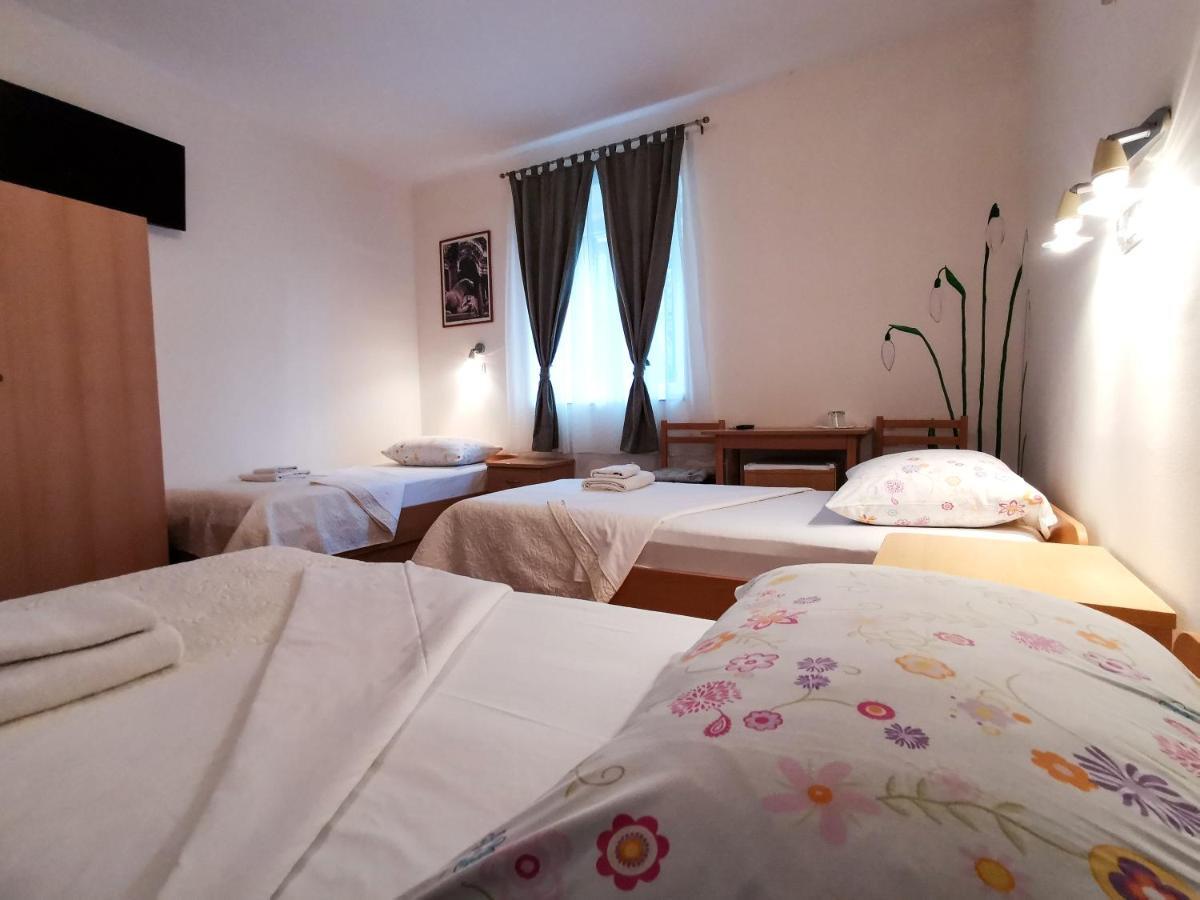 Guest House Il Giardino Duplancic Split Ngoại thất bức ảnh