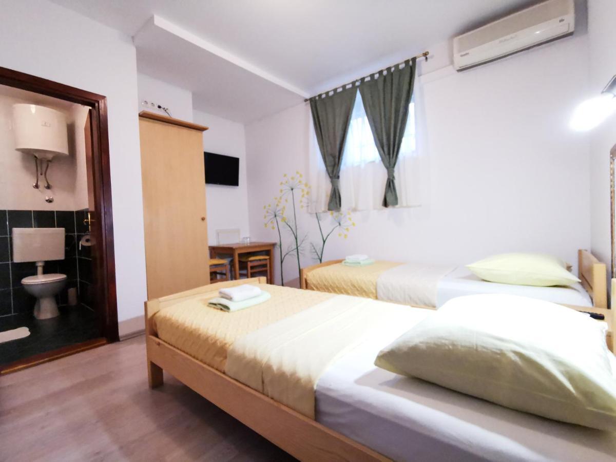 Guest House Il Giardino Duplancic Split Ngoại thất bức ảnh